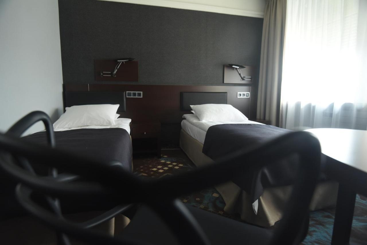 Hotel Portofino ววอตซวาเวก ภายนอก รูปภาพ