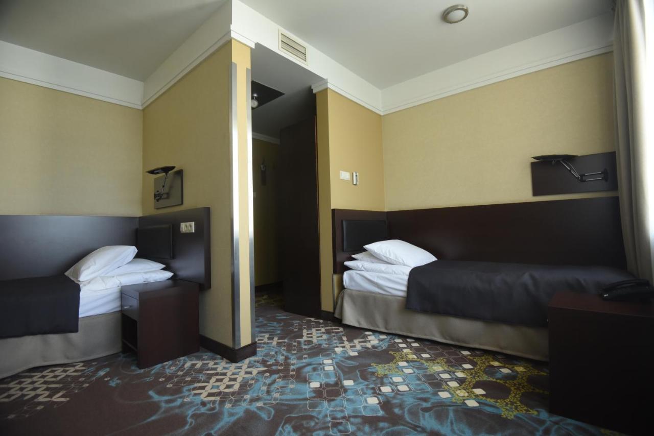 Hotel Portofino ววอตซวาเวก ภายนอก รูปภาพ